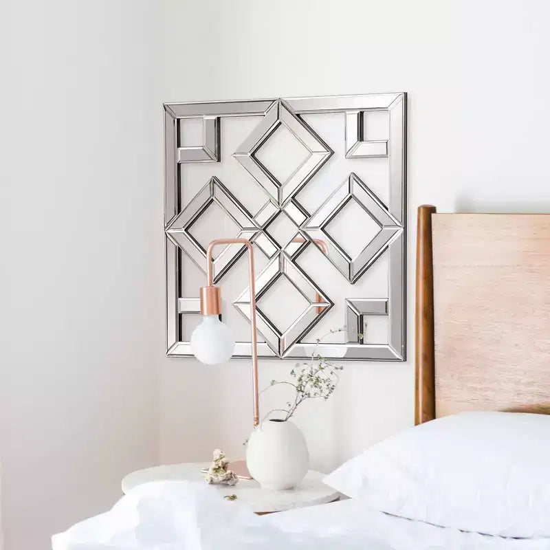Miroir mural décoratif carré Moira 50x50 cm : style moderne, cadre en bois, aucun assemblage requis
