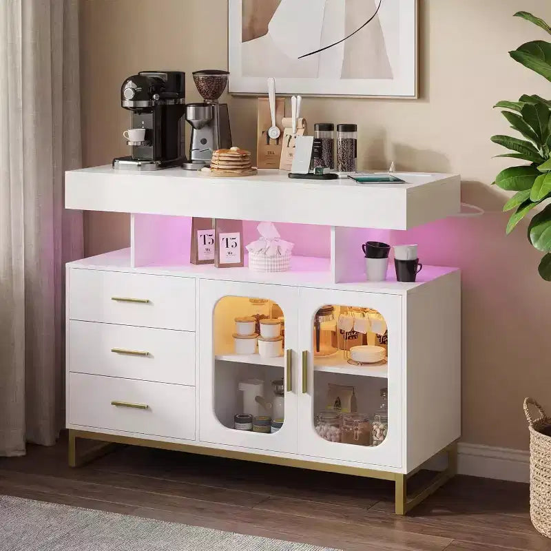 Buffet moderne avec lumières LED RGB à capteur automatique et station de recharge, buffet de 101 cm avec 3 tiroirs et 2 portes