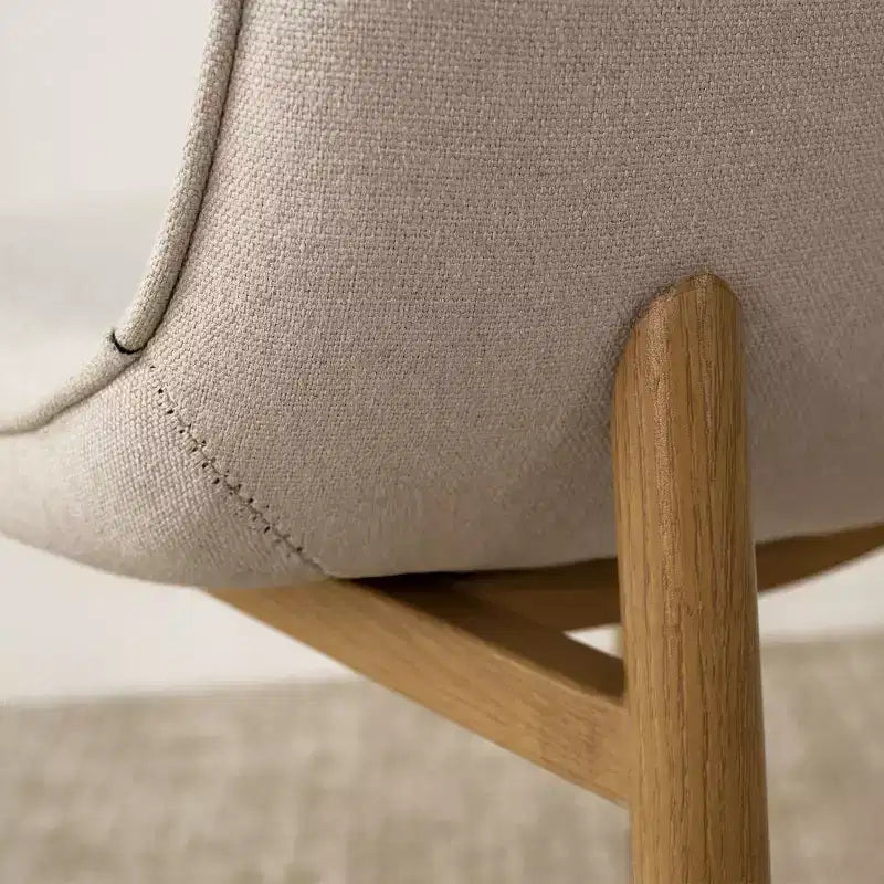 Ensemble de salle à manger 3 pièces avec table ronde, table sur pied aspect bois 34,5 po et chaises courbées sans accoudoirs rembourrées, idéal pour les petits espaces de salle à manger